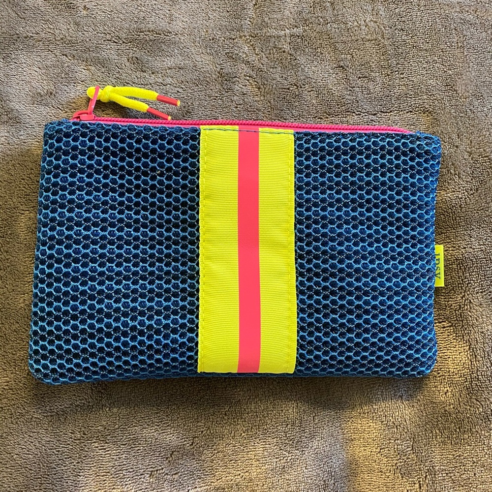 New ipsy small cosmetic bag